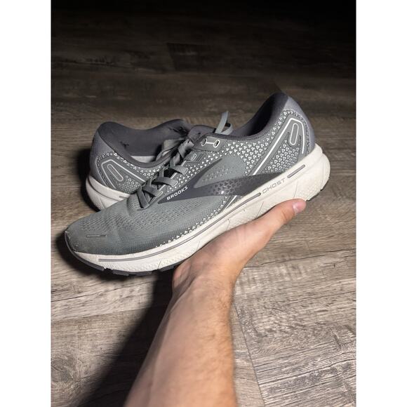 Brooks Ghost 15 Running Shoes Gray Breathable Mesh Upper Size 11 - Picture 1 of 5
